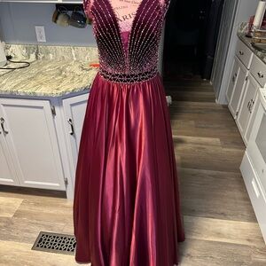 Elegant Burgundy Evening Gown